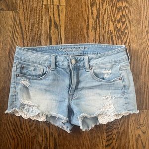 American Eagle distressed lace denim jean shorts 6
